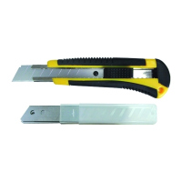 Нож строительный усиленный  БИБЕР 18мм+3 запасных лезвия